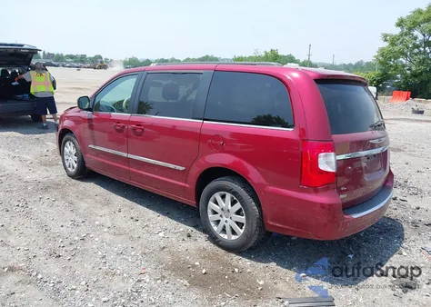 2015 Chrysler Town & Country Touring from USA, damaged, VIN 2C4RC1BG2FR654446